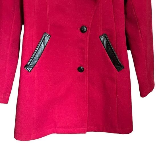 Maralyn & Me red button up coat. Size small - Picture 6 of 10